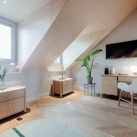 Maison Haas Hustinx & Hotel 4*