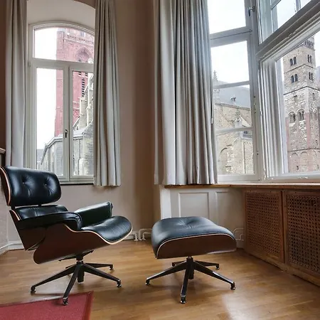 Maison Haas Hustinx & Hotel