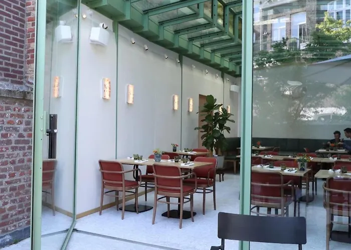 Maison Haas Hustinx & Hotel 4*