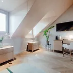 Maison Haas Hustinx & Otel 4*